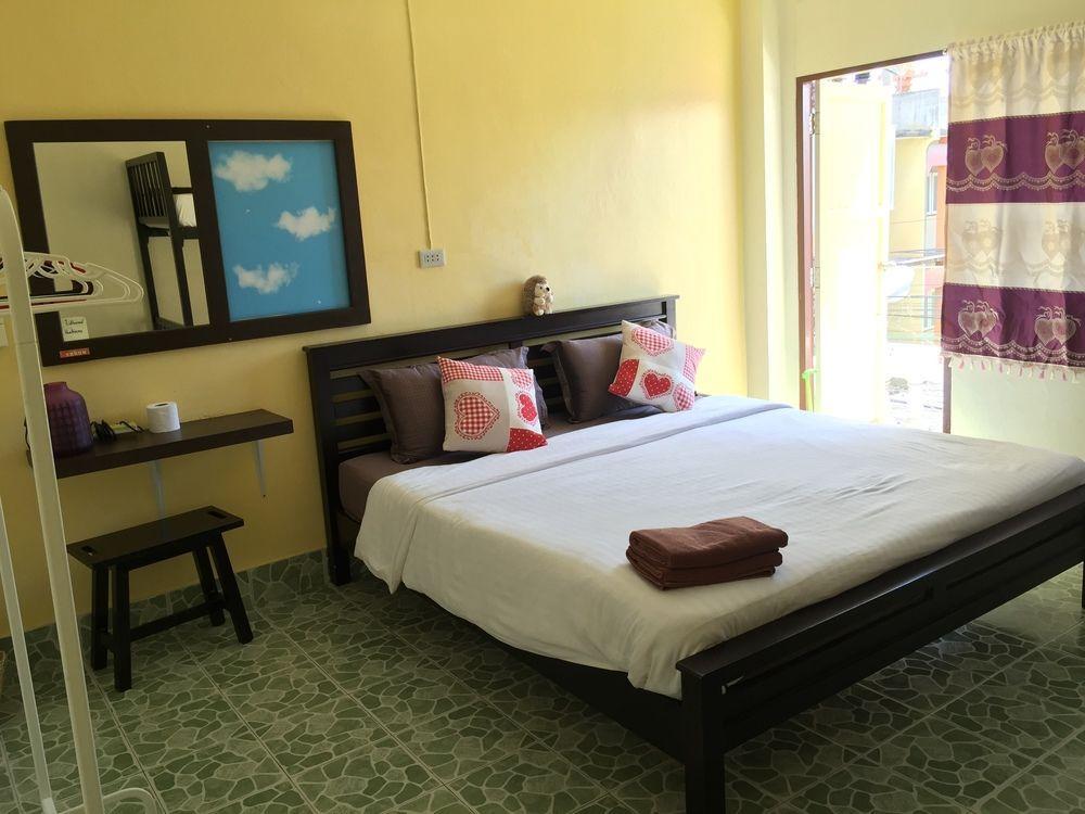 Tid Tarad Hostel Hua Hin Bagian luar foto