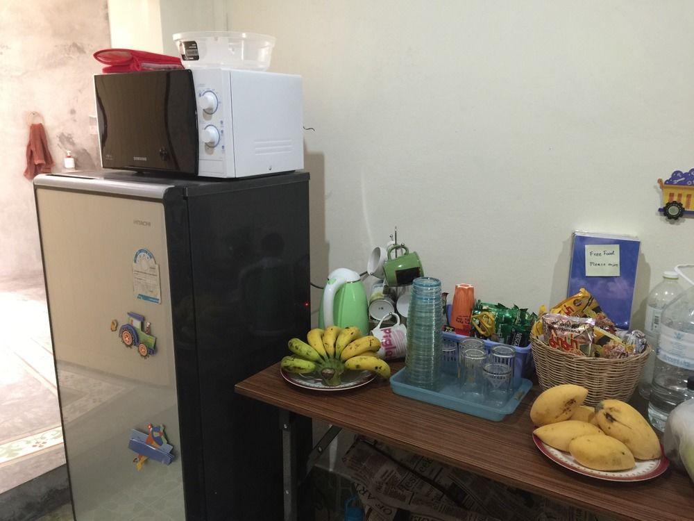 Tid Tarad Hostel Hua Hin Bagian luar foto