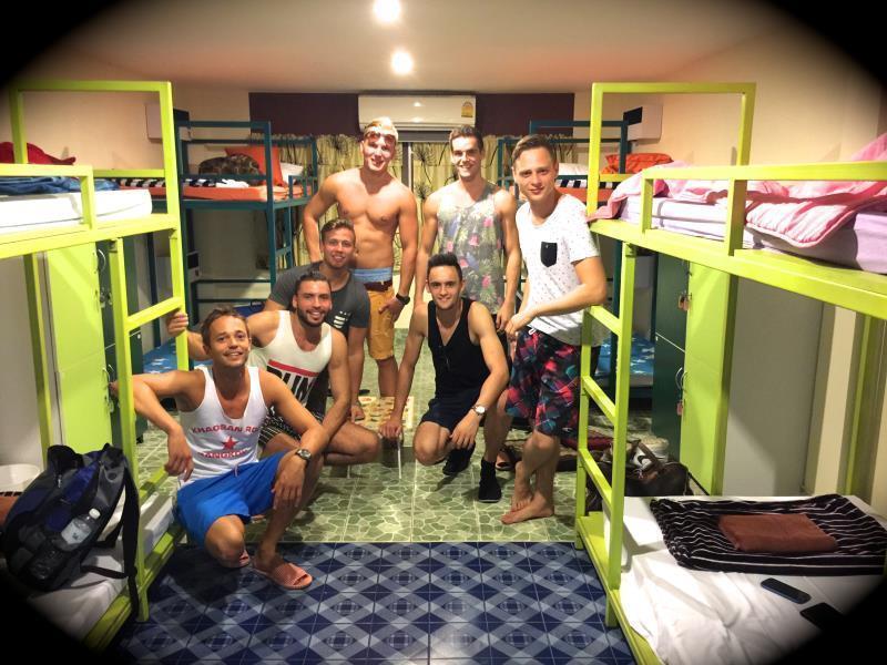 Tid Tarad Hostel Hua Hin Bagian luar foto